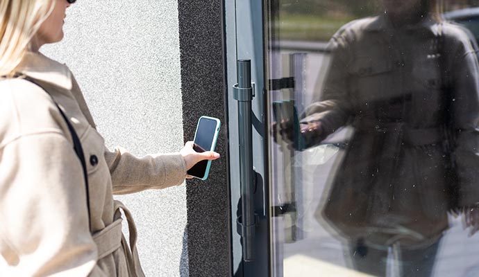 Touchless door